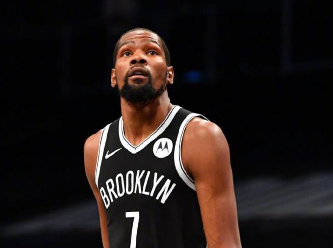 Ning巅峰对决，字母哥与30激战热火分钟，势不可挡胜负难料！