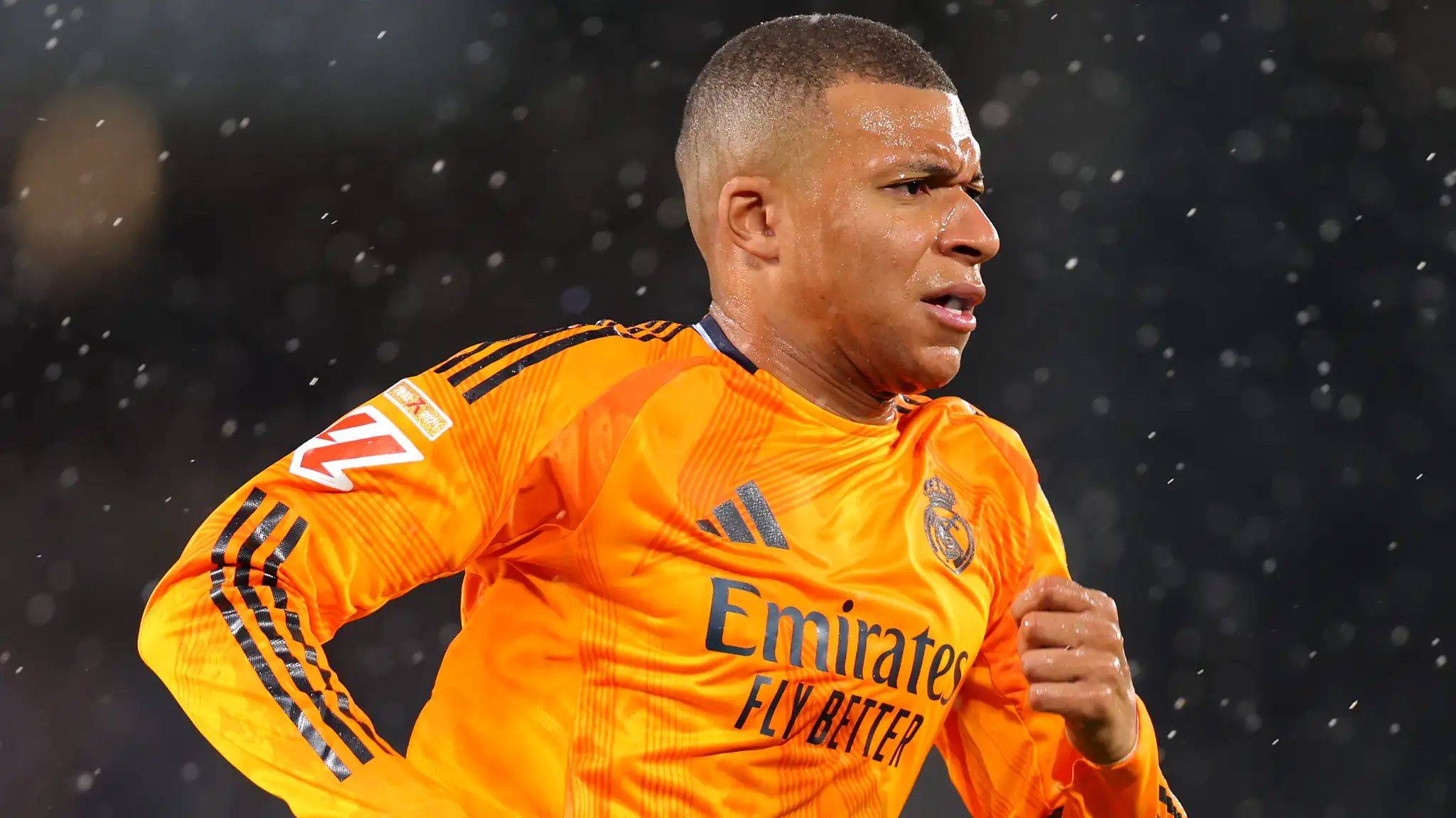 姆巴佩在SKT比赛中连败，高光表现引发热议！